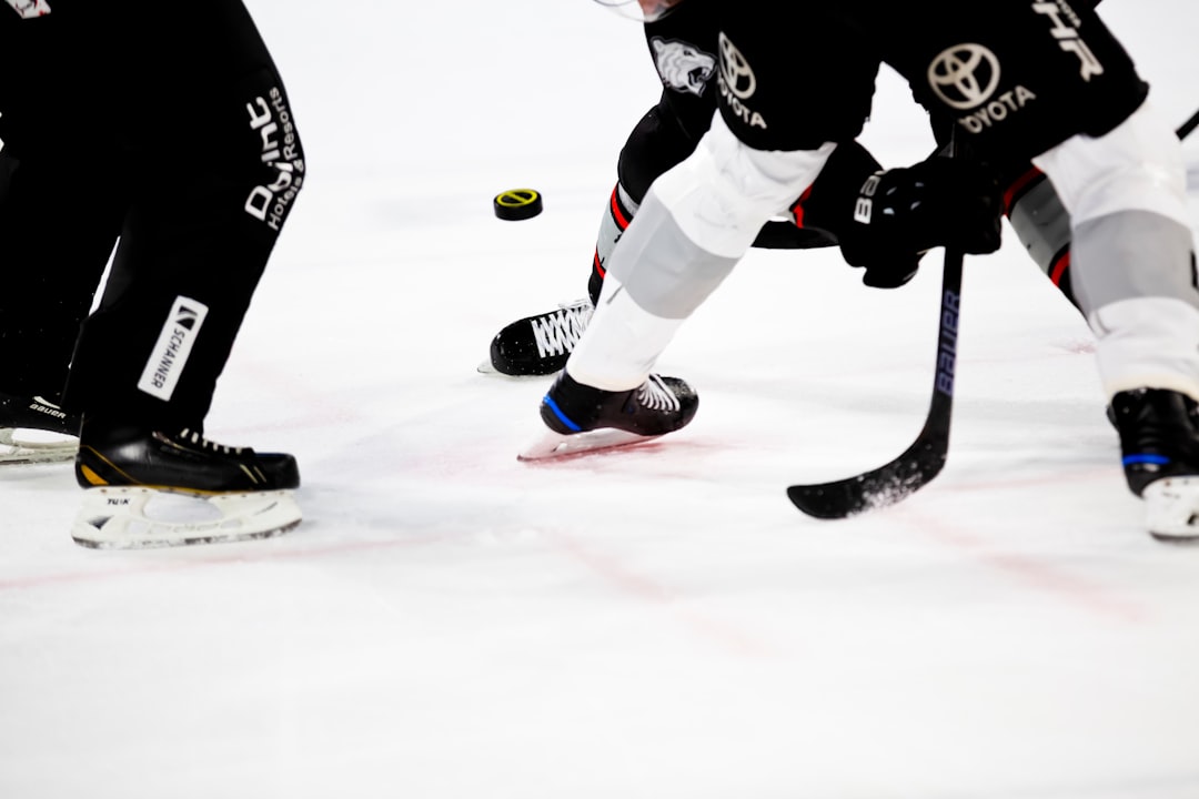 Mästerskap og Ligaer i Ishockey: En Dypdykk i Verdens Beste Turneringer