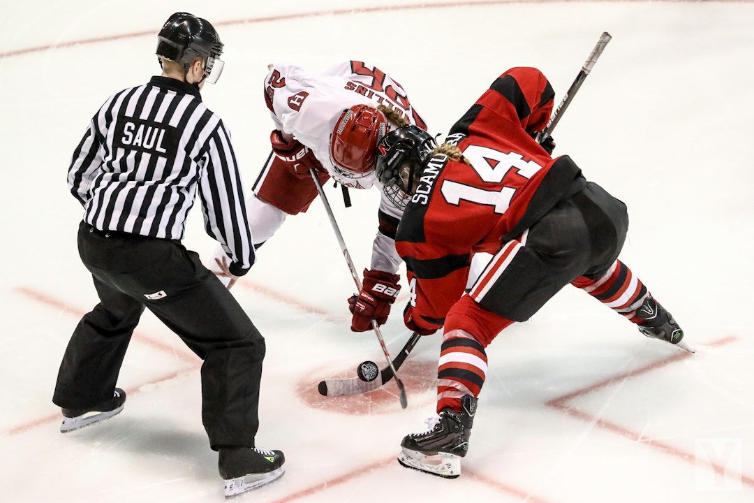 Dommerregler i Ishockey: En Utdyping av Kjernen i Spillet